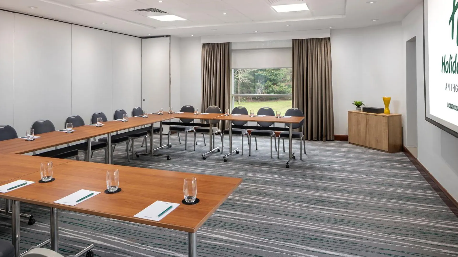 Holiday Inn London-Bexley 4*, Bexley